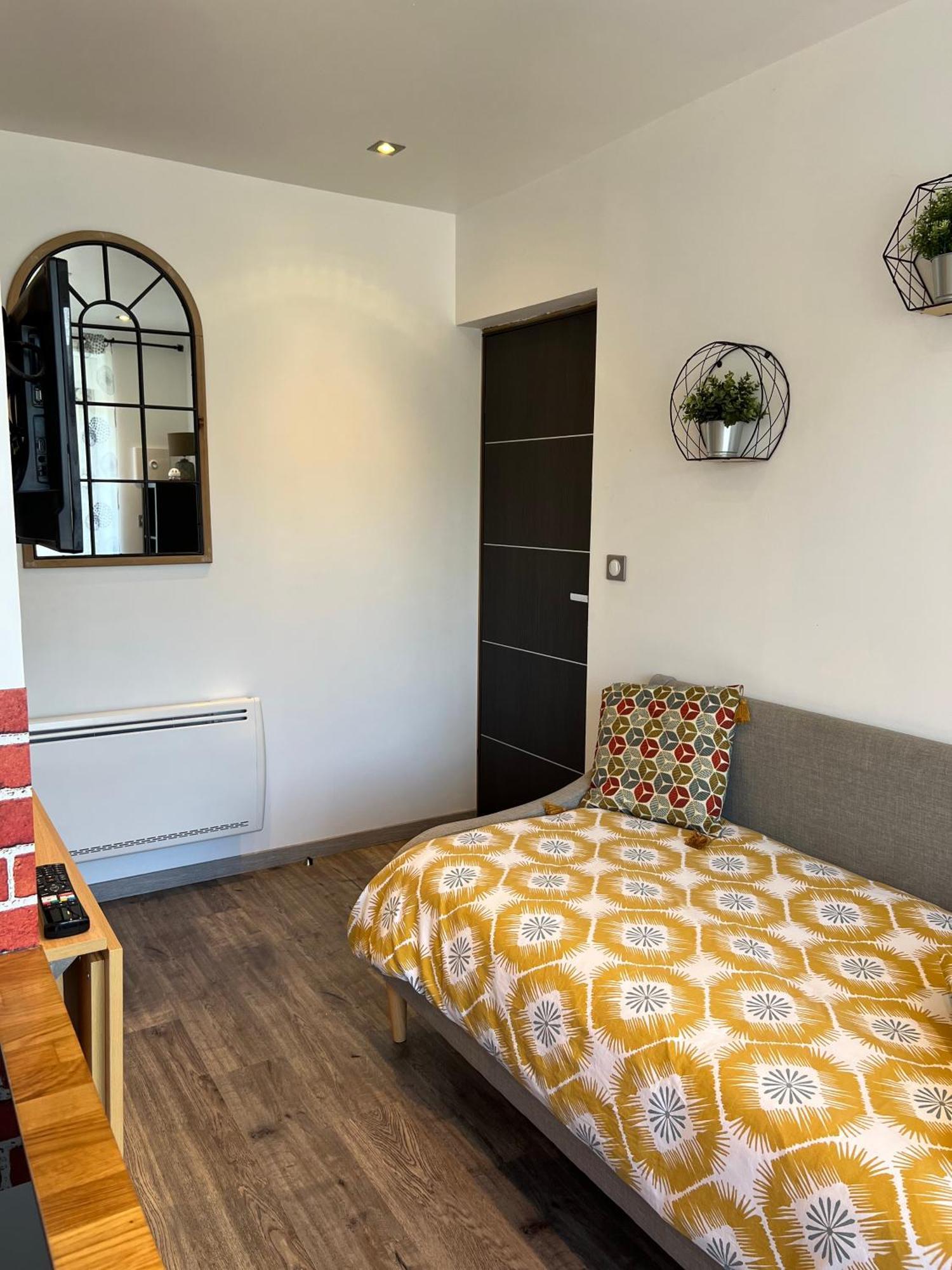 Apartamento Les Haltes De La Rive Gauche Sury-pres-Lere Exterior foto